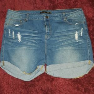 American Vintage Iris Jean Denim Shorts